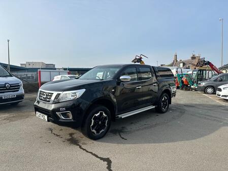 NISSAN NAVARA 2.3 dCi Acenta