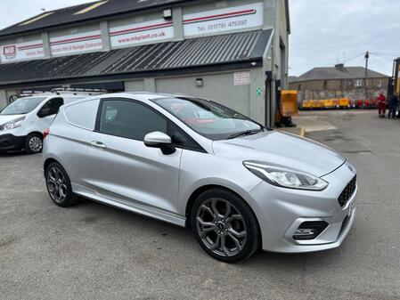 FORD FIESTA VAN 1.5 TDCi Sport